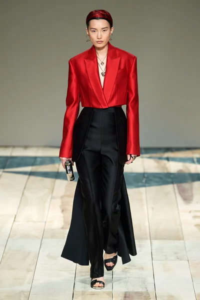 Look 40